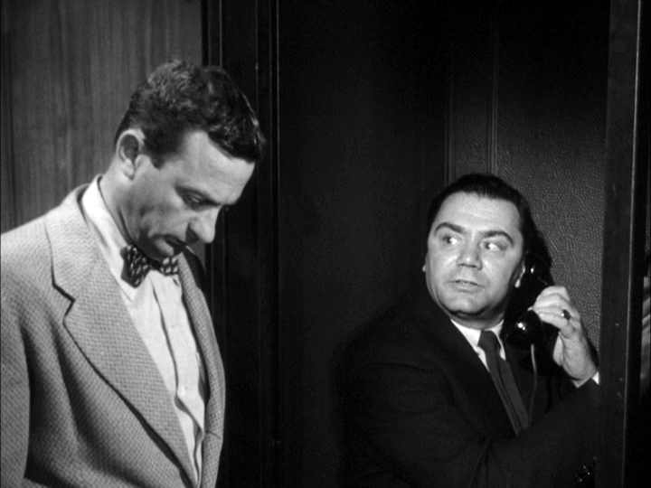 Joe Mantell, Ernest Borgnine in Marty