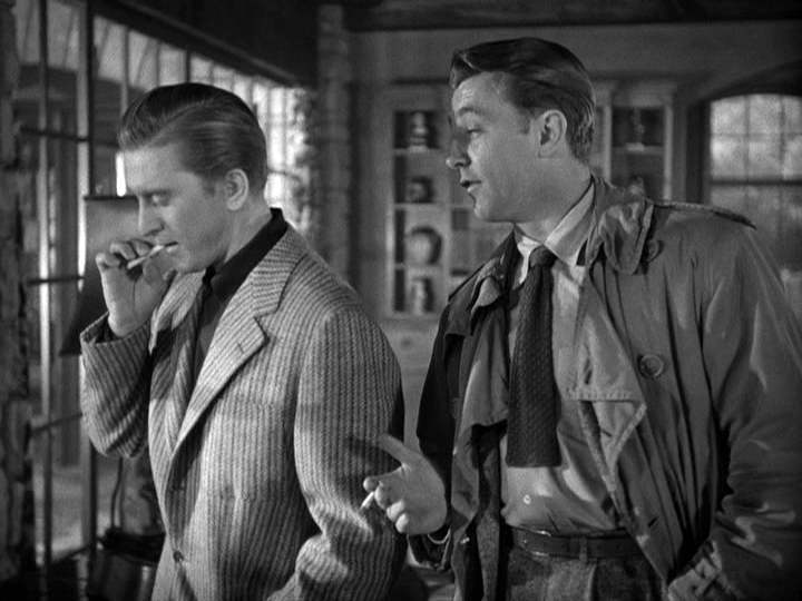 Kirk Douglas, Robert Mitchum in Out of the Past