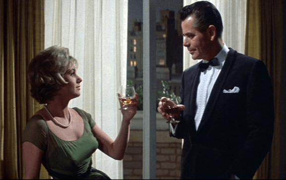 Shirley Jones, Glenn Ford star in The Courtship of Eddie's Father