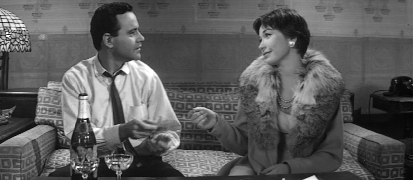 Jack Lemmon, Shirley MacLaine in The Apartment